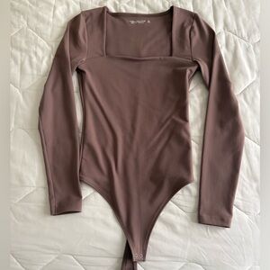 Abercrombie square neck taupe bodysuit size XS